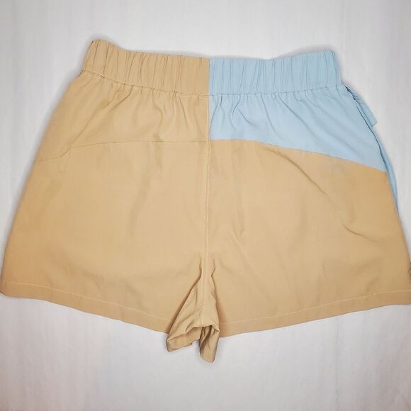 Fabletics Anastasia Colorblock Cargo Short Size M - Picture 7 of 9